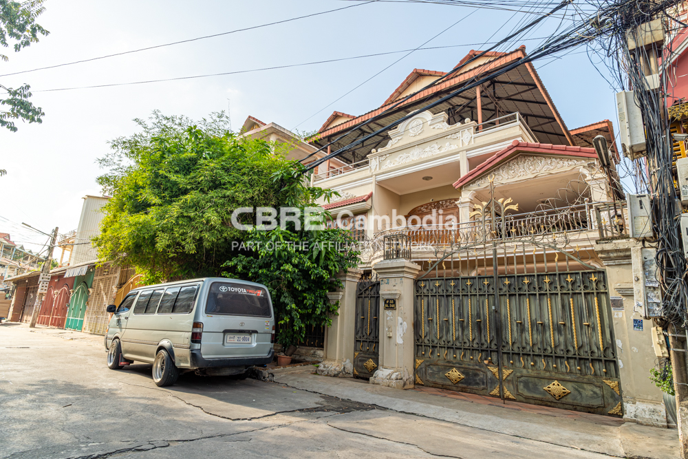 8 Bedroom Villa For Sale | Toul Svay Prey 1 | Phnom Penh