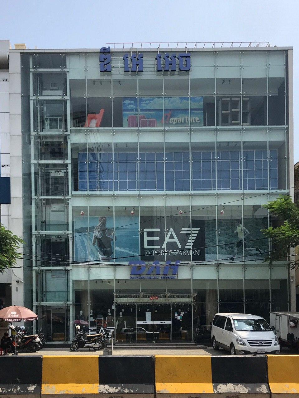 Commercial Building on Sihanouk Blvd for Lease